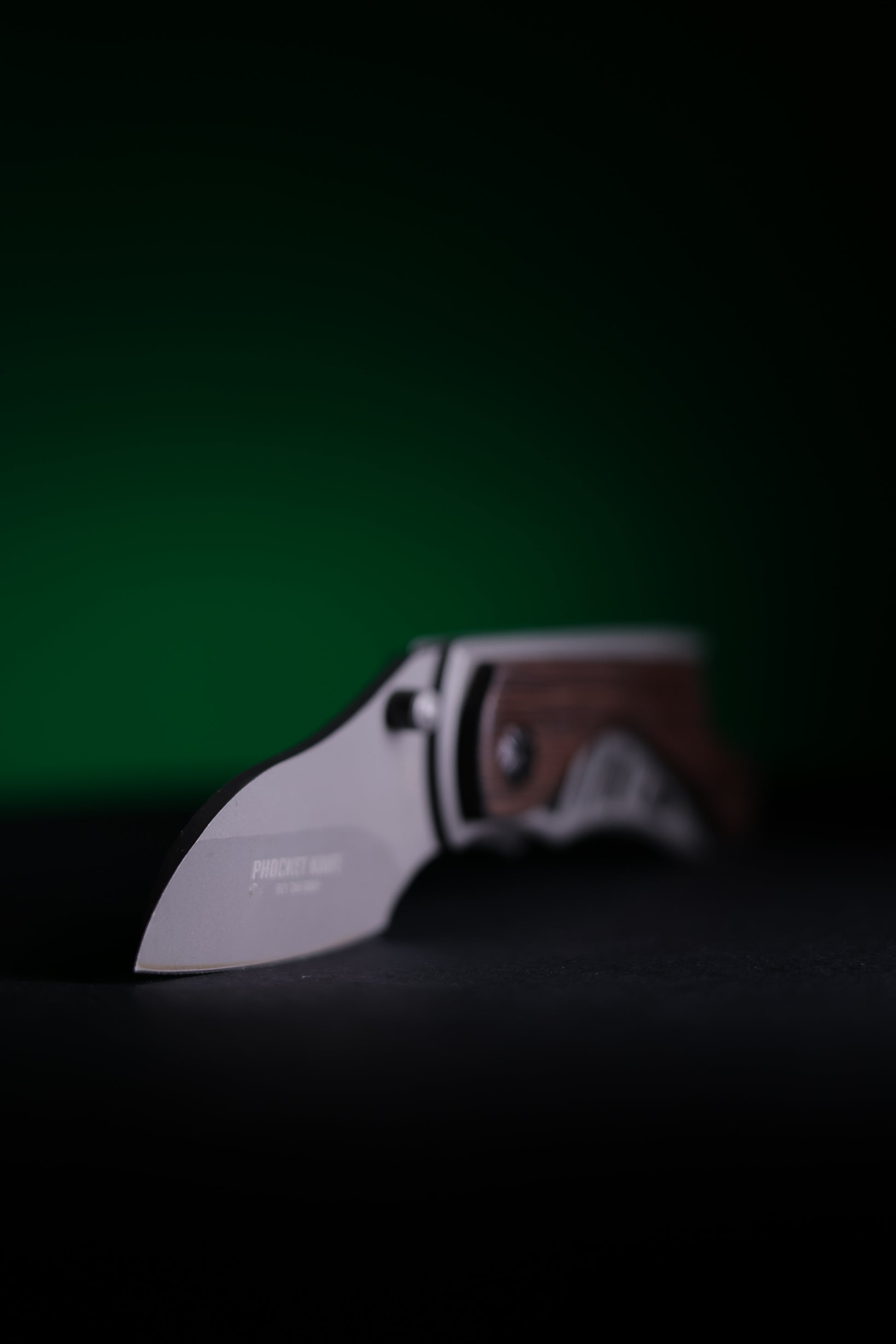 Phocket Knife by Fly The Coop | Heavy-Duty 14 cm Pocket Knife – 2 Styles Available - campassion.leb